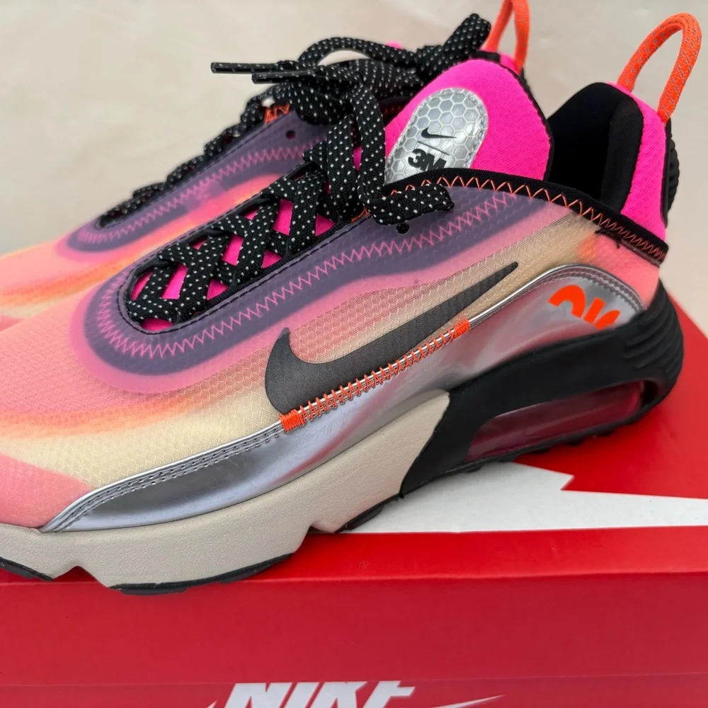 Nike Pink Air Max 2090 Iced Lilac size 8‎